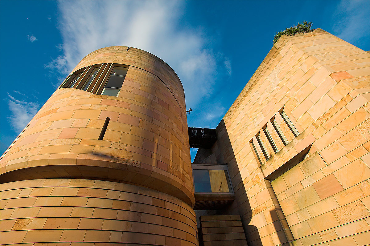 Здание Национального музея Шотландии